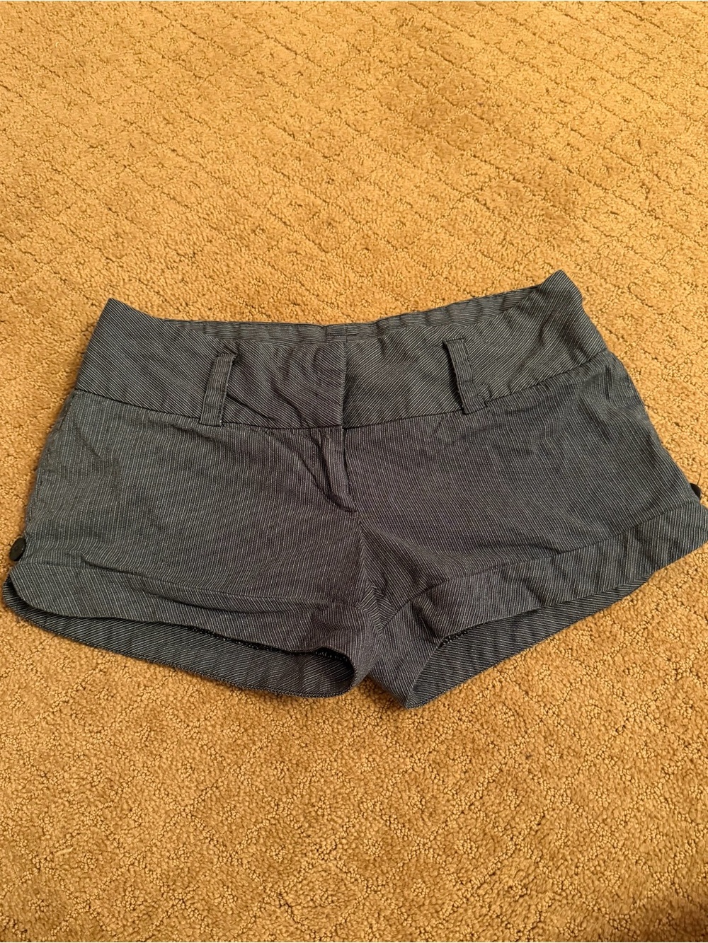 Charlotte Russe mini pin stripe mid rise shorts size 7 Y2K